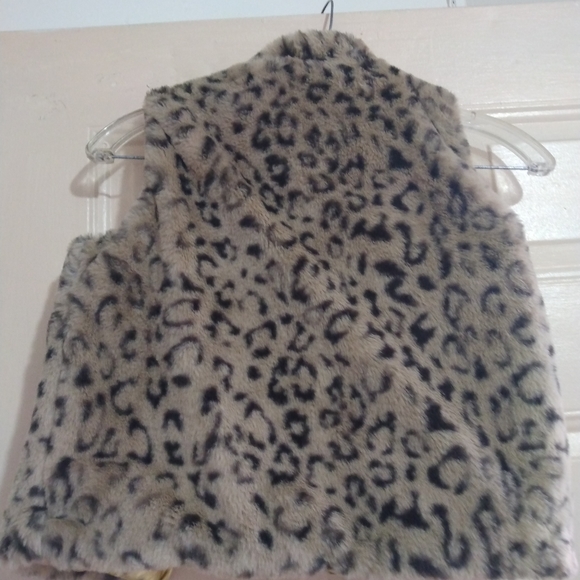 Girls gold / leopard vest - Picture 4 of 4